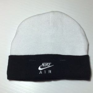 Baby Nike Air toque hat 0-6 months 100% cotton white with black embroidered